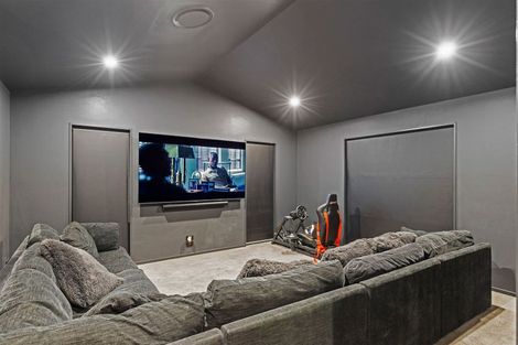 Photo of property in 17 Angus Place, Rangiora, 7400