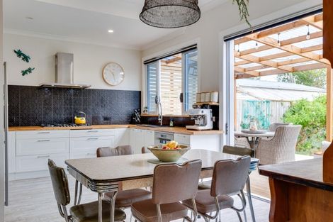 Photo of property in 24 Tararua Street, Pahiatua, 4910