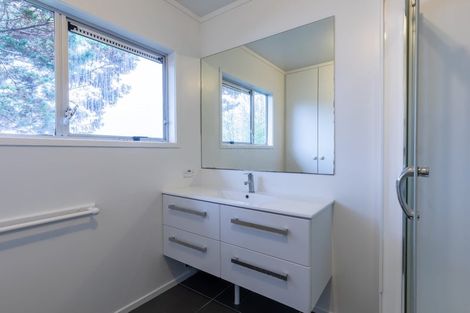 Photo of property in 19 Morriggia Place, Bayview, Auckland, 0629