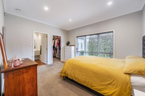 Photo of property in 13a Riverstone Drive, Riverstone Terraces, Upper Hutt, 5018
