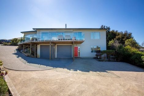 Photo of property in 12 Coutts Place, Mapua, 7005