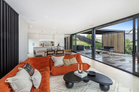 Photo of property in 3 Selleck Street, Mount Pleasant, Christchurch, 8081