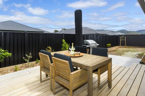 Photo of property in 27 Salisbury Crescent, Wallaceville, Upper Hutt, 5018