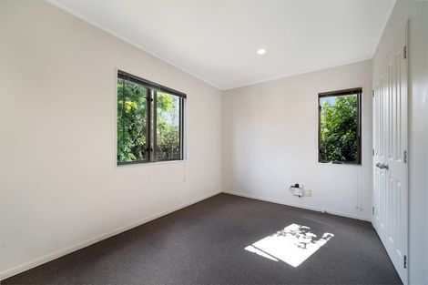 Photo of property in 5/17 Neta Grove, Henderson, Auckland, 0612