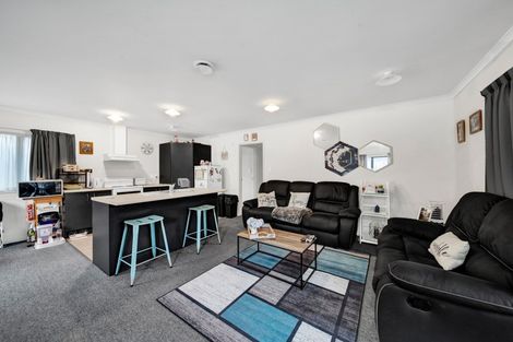 Photo of property in 12a Stuart Place, Blagdon, New Plymouth, 4310