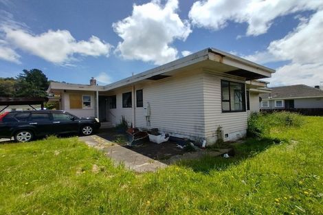 Photo of property in 43 Dover Road, Wainuiomata, Lower Hutt, 5014