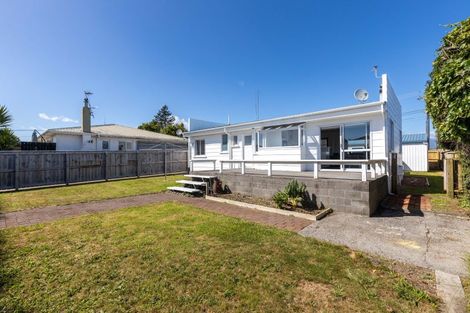 Photo of property in 251 Huatoki Street, Upper Vogeltown, New Plymouth, 4310