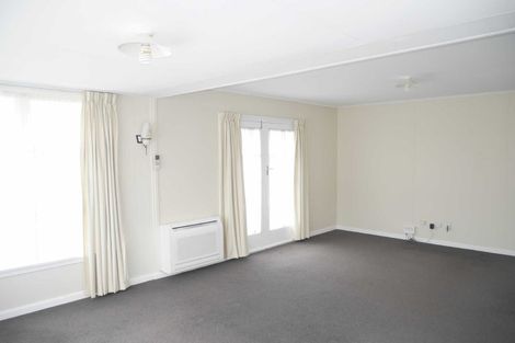 Photo of property in 8 Moreland Avenue, Papanui, Christchurch, 8053