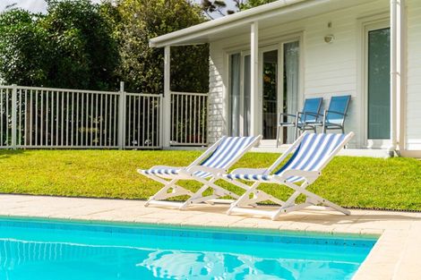 Photo of property in 92 Ritchie Road, Parua Bay, Whangarei, 0174