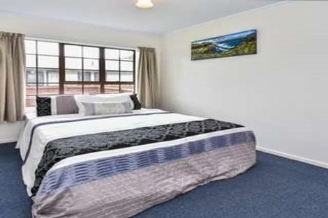 Photo of property in 4 Aspiring Avenue, Clover Park, Auckland, 2019