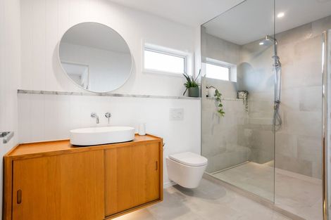 Photo of property in 27 Maygrove Drive, Orewa, 0931