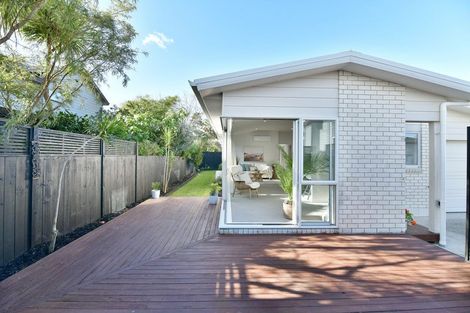 Photo of property in 17a Hatton Road, Orewa, 0931