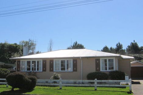 Photo of property in 3 Jenks Street, Foxton, 4814