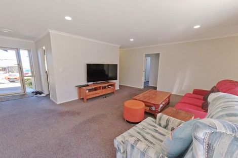 Photo of property in 96 Ayrshire Drive, Grandview Heights, Hamilton, 3200