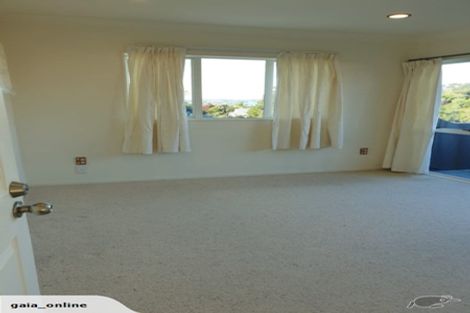 Photo of property in 47 Lagoon Way, West Harbour, Auckland, 0618
