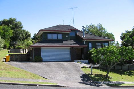 Photo of property in 1 Halder Place, Torbay, Auckland, 0632
