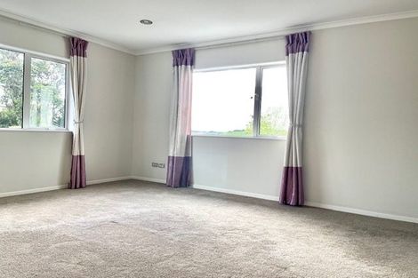 Photo of property in 66a Hutchinsons Road, Bucklands Beach, Auckland, 2014