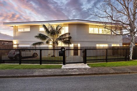 Photo of property in 41 The Circle, Manly, Whangaparaoa, 0930