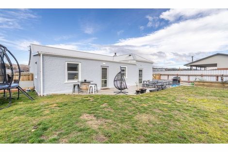 Photo of property in 22 Clutha Street, Alexandra, 9320