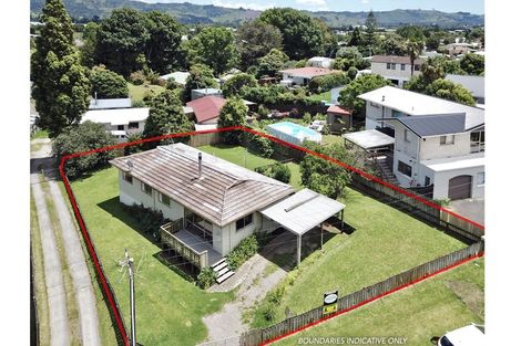 Photo of property in 61 Dunlop Road, Te Puke, 3119