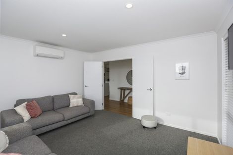 Photo of property in 9 Marsden Place, Hurworth, New Plymouth, 4310