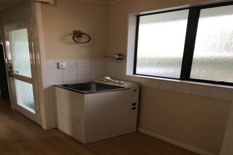 Photo of property in 5 Mataura Place, Clover Park, Auckland, 2019