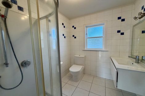 Photo of property in 48 Astley Avenue, New Lynn, Auckland, 0600
