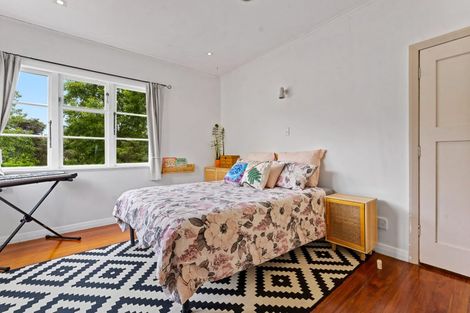 Photo of property in 2 Slater Road, South Head, Helensville, 0874