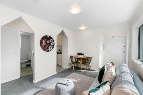 Photo of property in Windsor Court, 3/340 Tinakori Road, Thorndon, Wellington, 6011