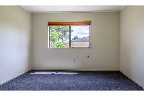 Photo of property in 3/54 Swanson Road, Henderson, Auckland, 0610