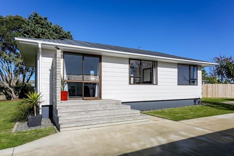 Photo of property in 55 Sunnyvale Street, Bell Block, New Plymouth, 4312