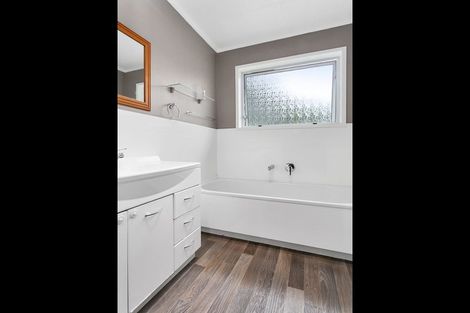 Photo of property in 29 Carlyle Street, Leamington, Cambridge, 3432