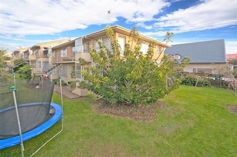 Photo of property in 10/14 Seaview Terrace, Mount Albert, Auckland, 1025