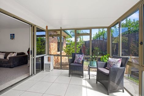 Photo of property in 6 Mcleod Place, Papamoa Beach, Papamoa, 3118