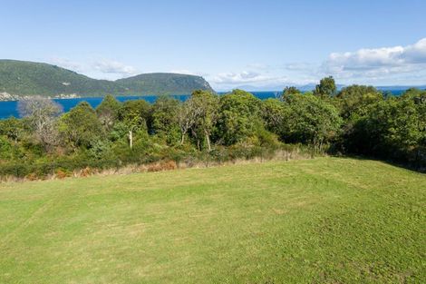 Photo of property in 15 Silverleaf Way, Kinloch, 3377