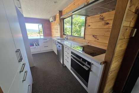 Photo of property in 46 Norana Road, Timberlea, Upper Hutt, 5018