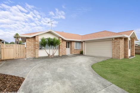 Photo of property in 10 Aldershot Place, Nawton, Hamilton, 3200