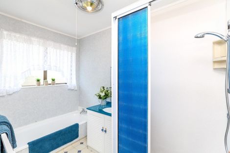 Photo of property in 2/13 Karamu Street, Strandon, New Plymouth, 4312