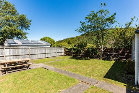 Photo of property in 112 Coast Road, Wainuiomata, Lower Hutt, 5014