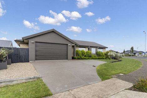 Photo of property in 333 Lakes Boulevard, Pyes Pa, Tauranga, 3112
