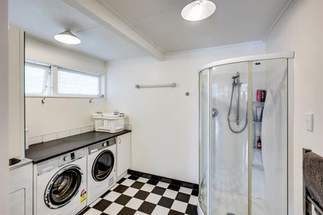 Photo of property in 11a Colenso Avenue, Hospital Hill, Napier, 4110