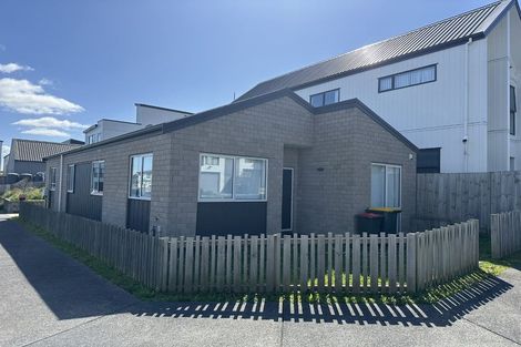Photo of property in 8 Herekino Street, Westgate, Auckland, 0814