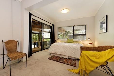 Photo of property in 45 Cornwallis Road, Cornwallis, Auckland, 0604