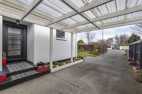 Photo of property in 102a West Belt, Rangiora, 7400