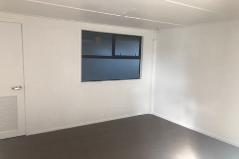 Photo of property in 57 College Road, Northcote, Auckland, 0627