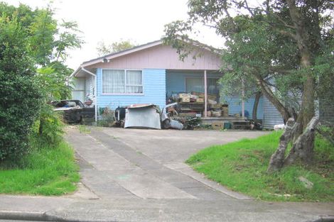 Photo of property in 23 Roick Parade, Glen Eden, Auckland, 0602