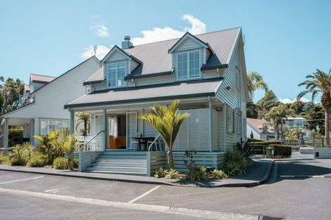 Photo of property in 16 Chapel Street, Russell, 0202