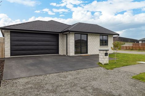 Photo of property in 32 Bill Harvey Drive, Halswell, Christchurch, 8025