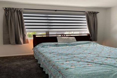 Photo of property in 14 Mander Place, Bucklands Beach, Auckland, 2012