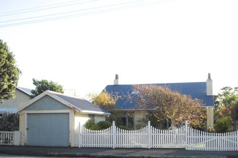 Photo of property in 70 Oroua Street, Eastbourne, Lower Hutt, 5013